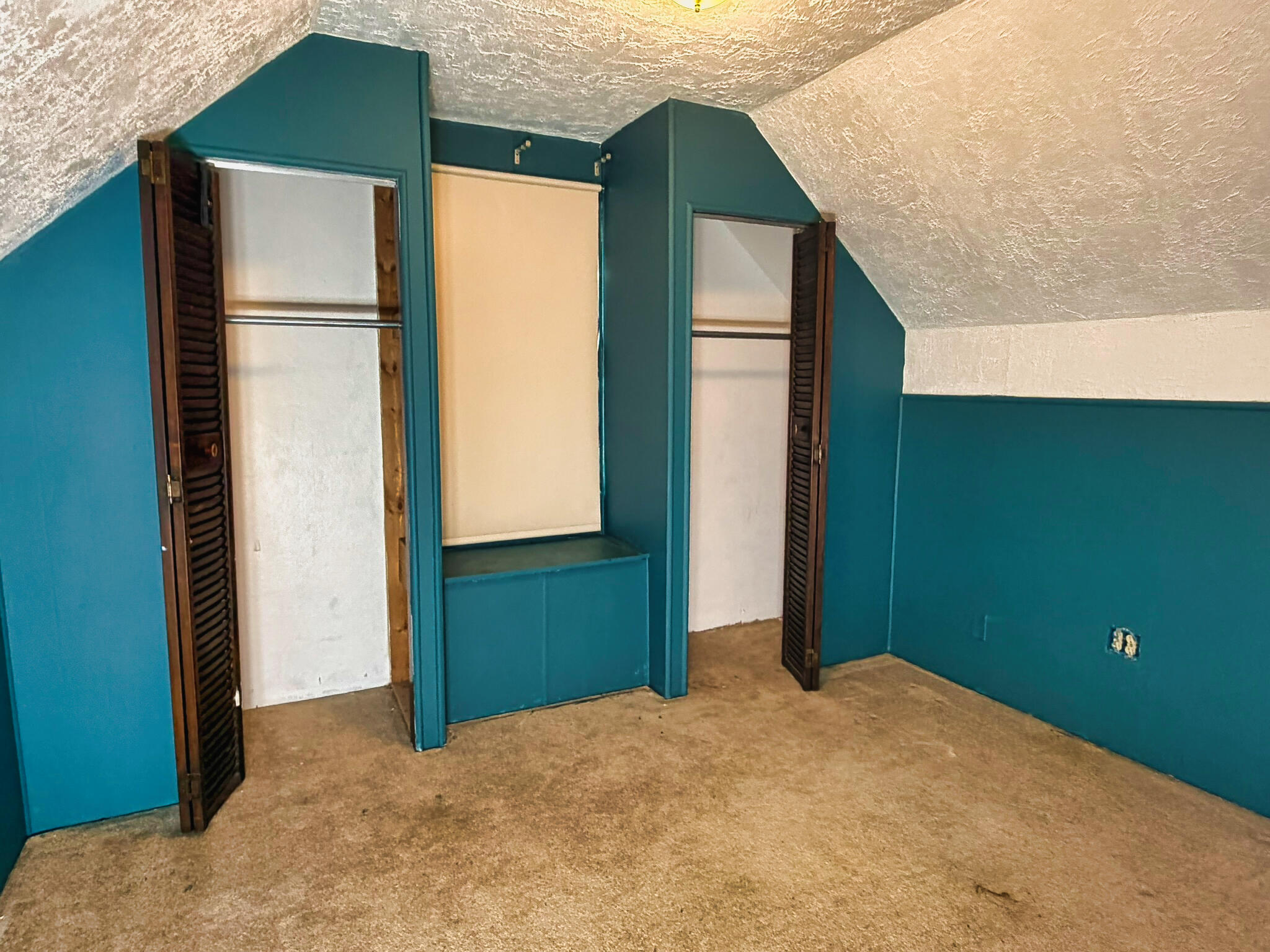 8602 Beloit Road Milwaukee, WI 53227 - Photo 19 of 21 IMG_8260