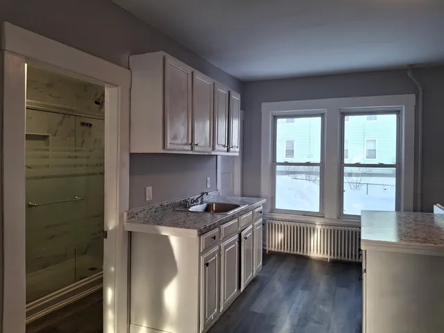 $2,500 | 14-18 Florence Street, Unit 1, Leominster, MA 01453