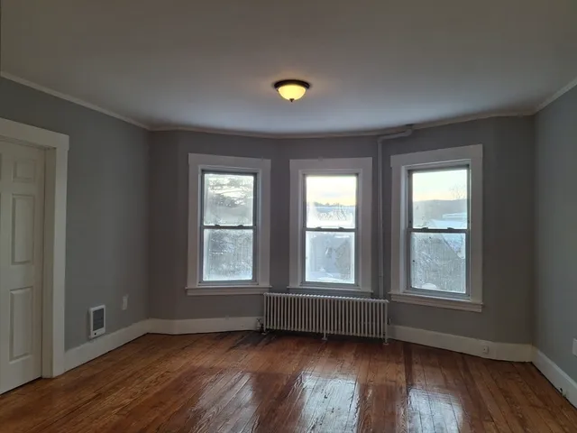 $2,500 | 14-18 Florence Street, Unit 1, Leominster, MA 01453