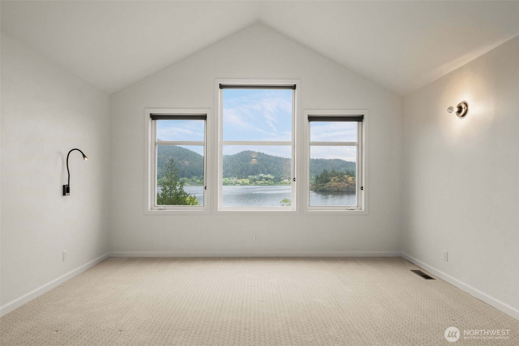 5663 South Campbell Lake Road Anacortes, WA 98221 - Photo 16 of 40