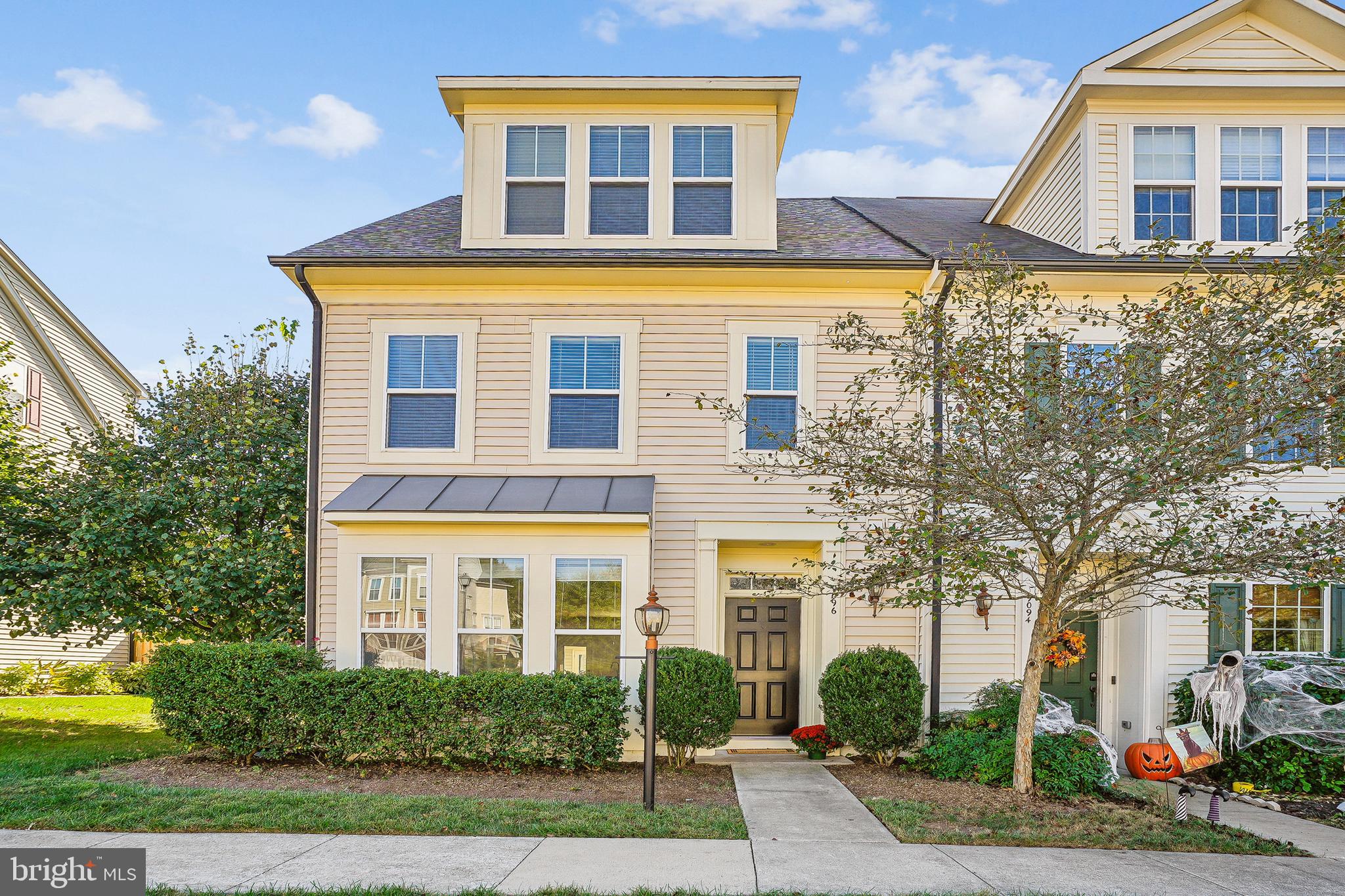 9096 Ribbon Falls Loop Bristow, VA 20136 - Photo 1 of 23 Gallery Image 1