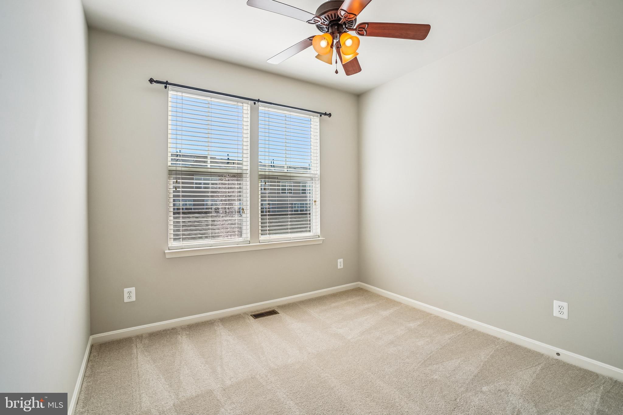 9096 Ribbon Falls Loop Bristow, VA 20136 - Photo 14 of 23 Gallery Image 14