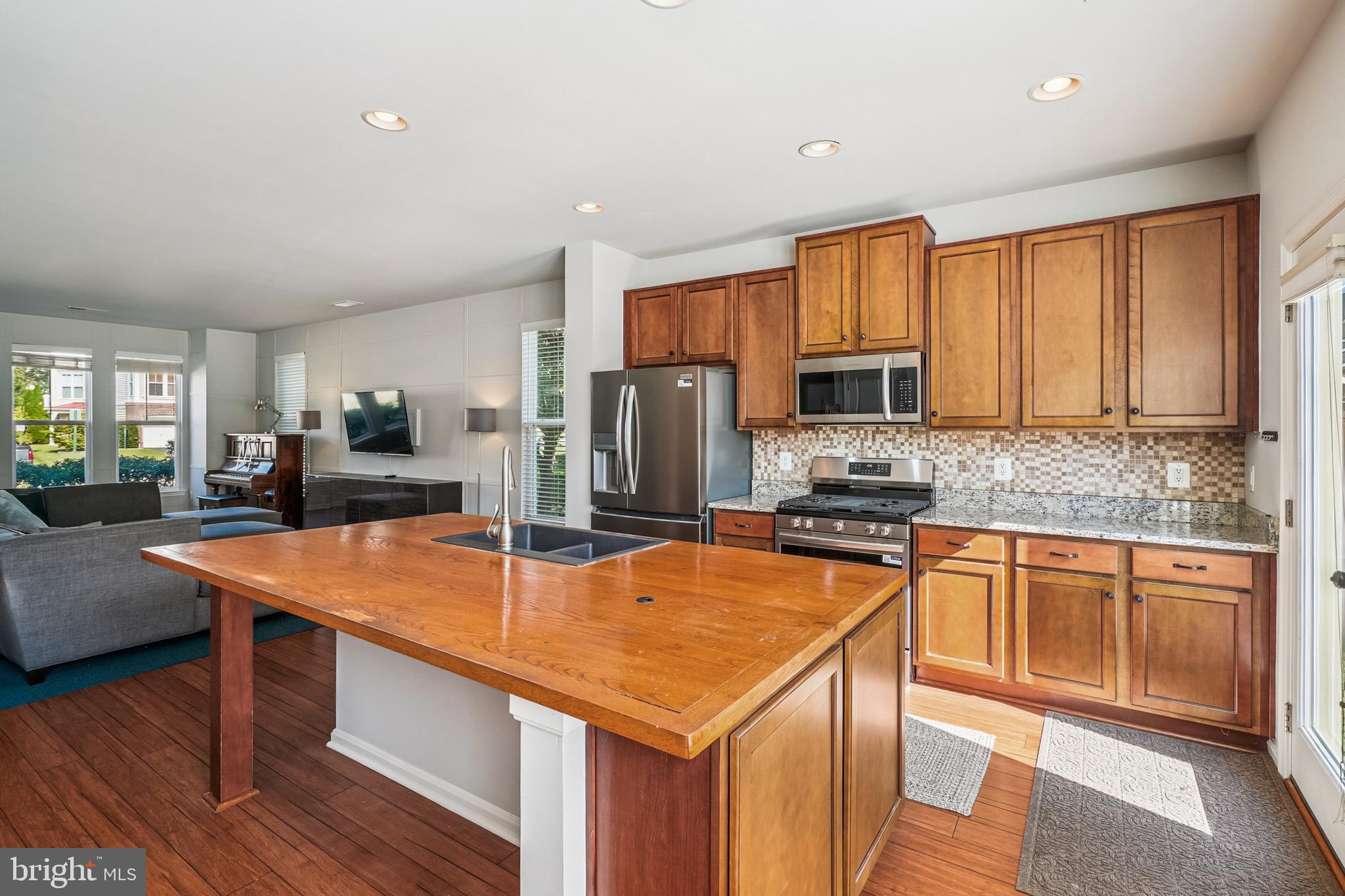 9096 Ribbon Falls Loop Bristow, VA 20136 - Photo 8 of 23 Gallery Image 8