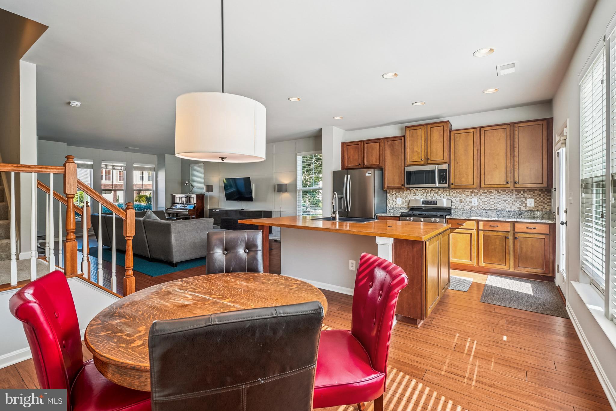9096 Ribbon Falls Loop Bristow, VA 20136 - Photo 9 of 23 Gallery Image 9