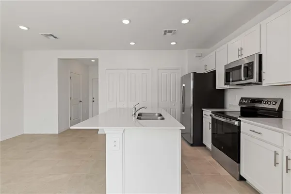 $2,150 | 14412 Lilac Sky Terrace, Bradenton, FL 34211