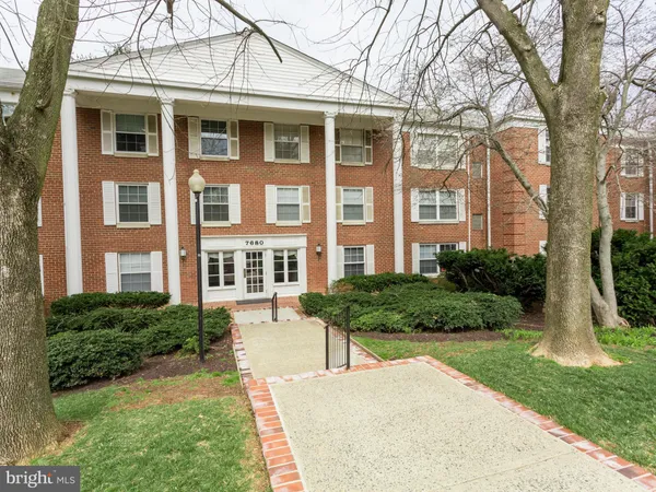 $2,500 | 7680 Tremayne Place, Unit 205, McLean, VA 22102
