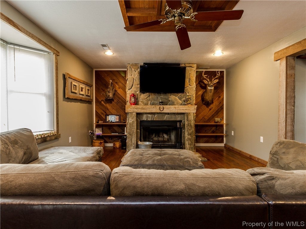 9421 Line Fence Road Hayes, VA 23072 - Photo 32 of 41 Gallery Image 32