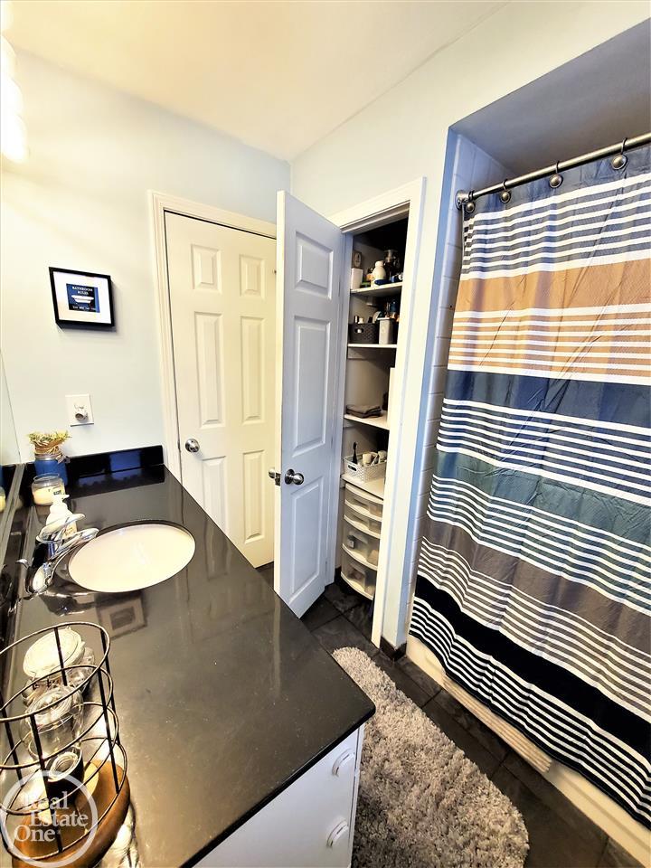 50710 Ryan Road Utica, MI 48317 - Photo 54 of 76
