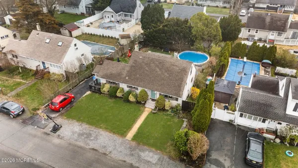 $525,000 | 109 Harding Drive, Brick, NJ 08724