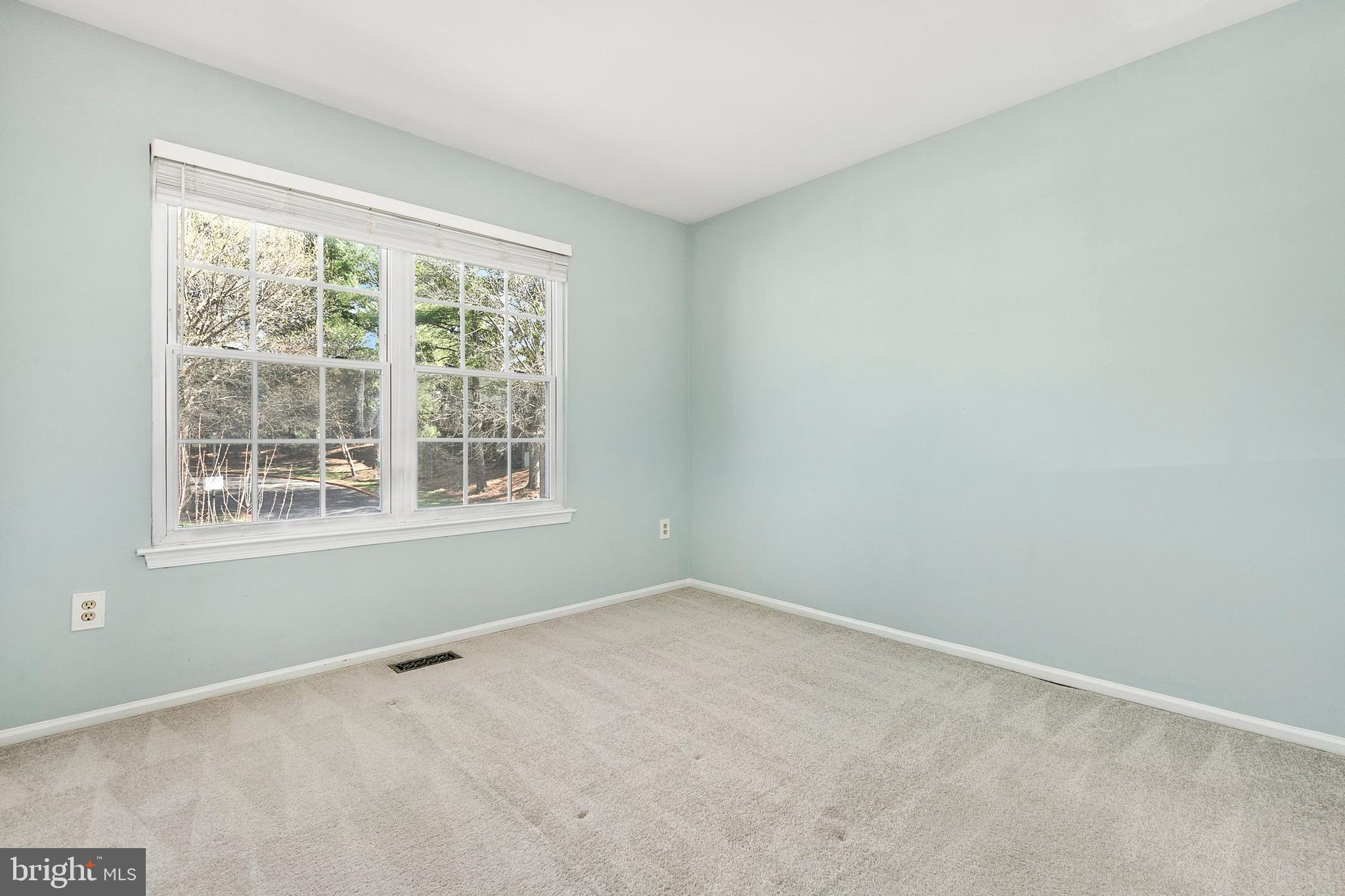 4762 Leyden Way Ellicott City, MD 21042 - Photo 31 of 58 an empty room with a window