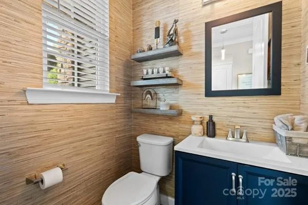 $424,000 | 5860 Clan MacLaine Drive, Charlotte, NC 28278