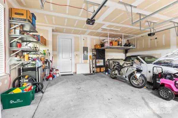 $424,000 | 5860 Clan MacLaine Drive, Charlotte, NC 28278