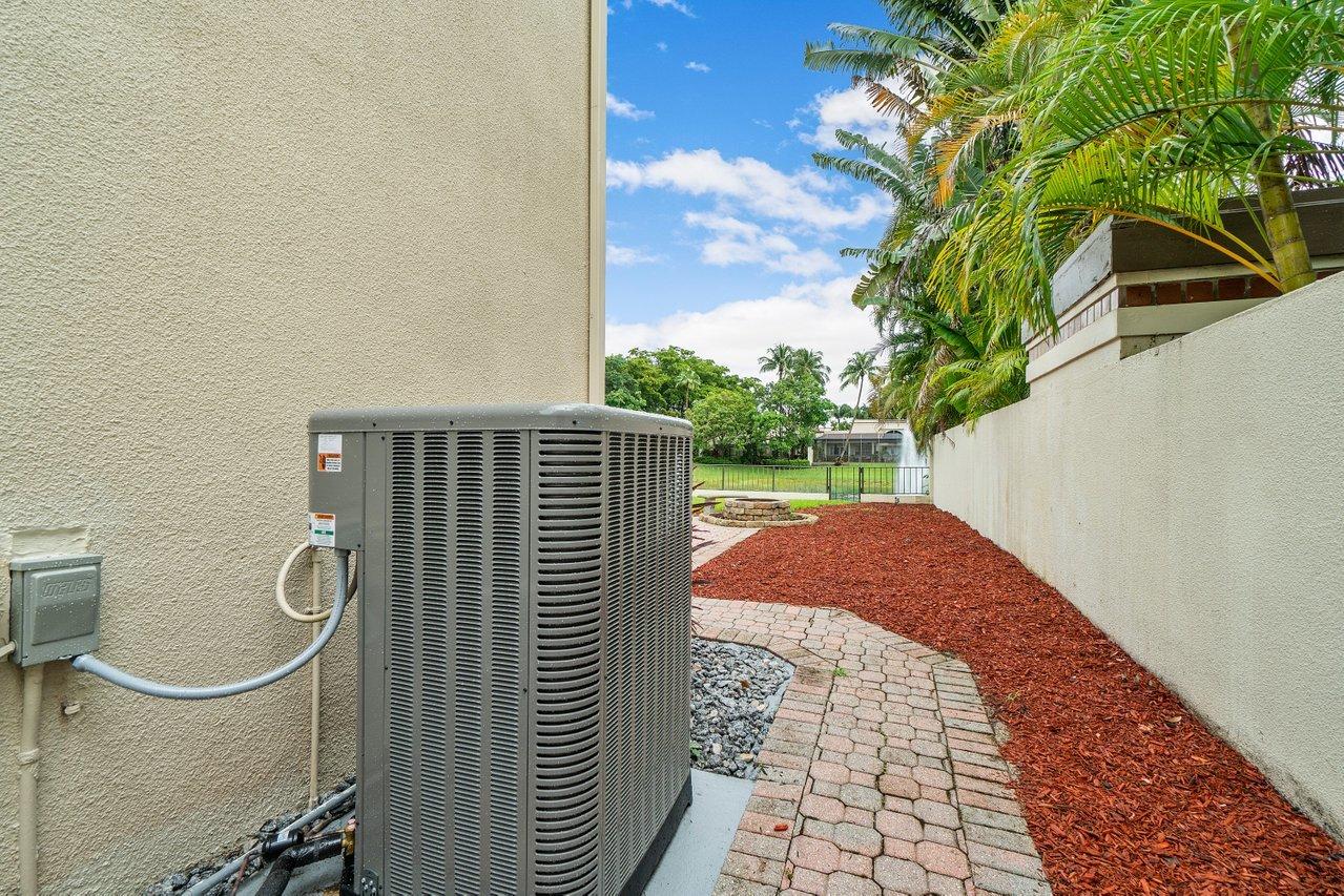 23443 Mirabella Circle South Boca Raton, FL 33433 - Photo 34 of 49 34