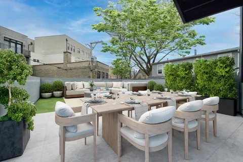 $1,150,000 | 2923 North Southport Avenue, Unit 2, Chicago, IL 60657