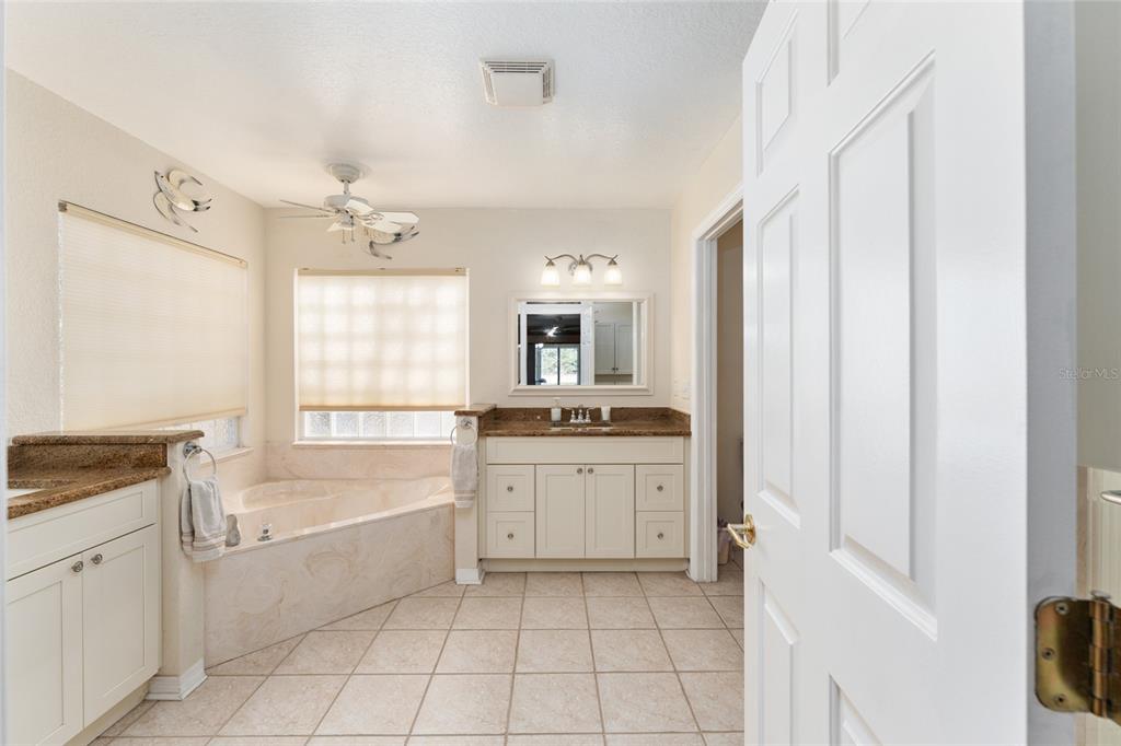 9910 Southeast 138th Loop Summerfield, FL 34491 - Photo 26 of 69