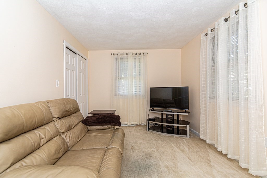 30 Oregon Road Tewksbury, MA 01876 - Photo 17 of 41 Gallery Image 17