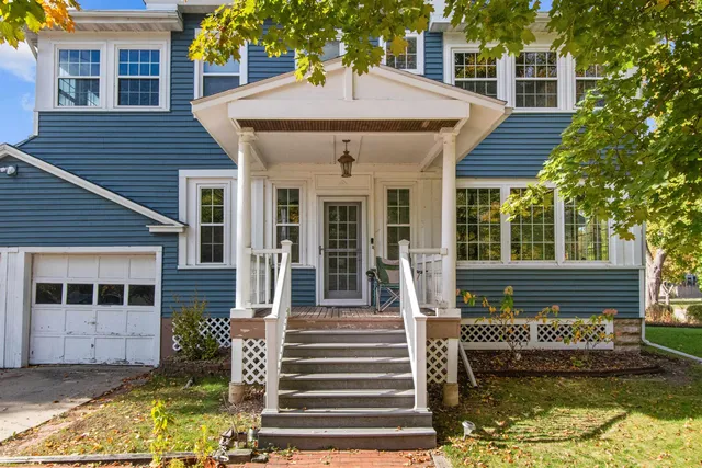 $519,900 | 515 Keyes Street, Menasha, WI 54952