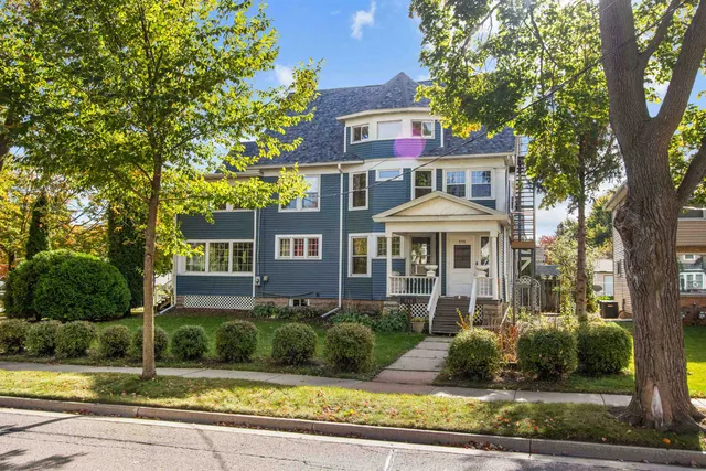 $519,900 | 515 Keyes Street, Menasha, WI 54952