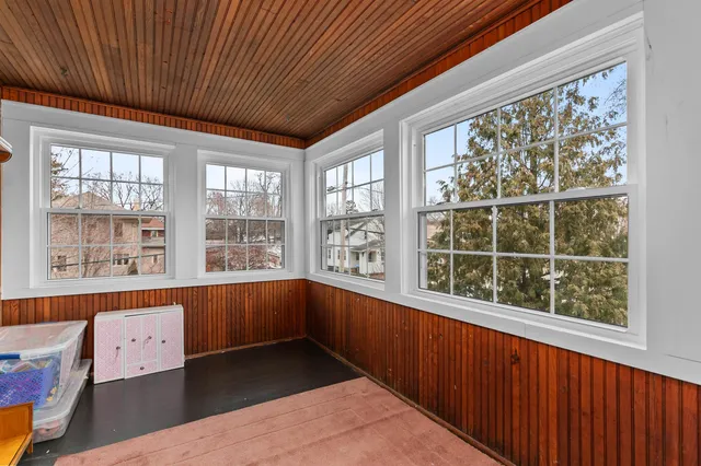 $519,900 | 515 Keyes Street, Menasha, WI 54952