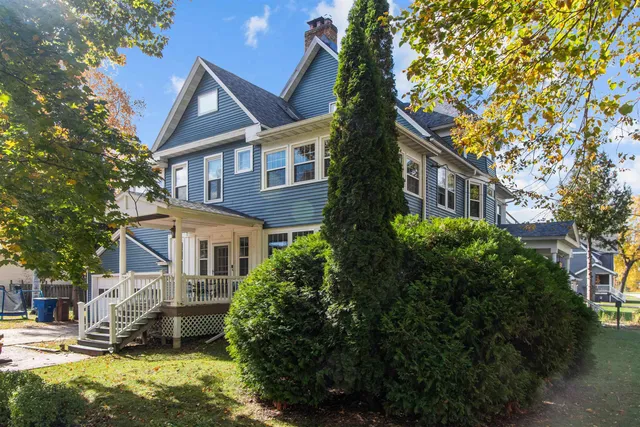 $519,900 | 515 Keyes Street, Menasha, WI 54952