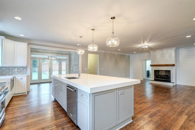 1375 Wessyngton Road Northeast Atlanta, GA 30306 - Photo 7 of 57