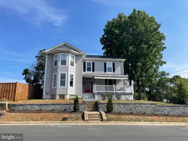 $3,100 | 27 West 11th Street, Front Royal, VA 22630