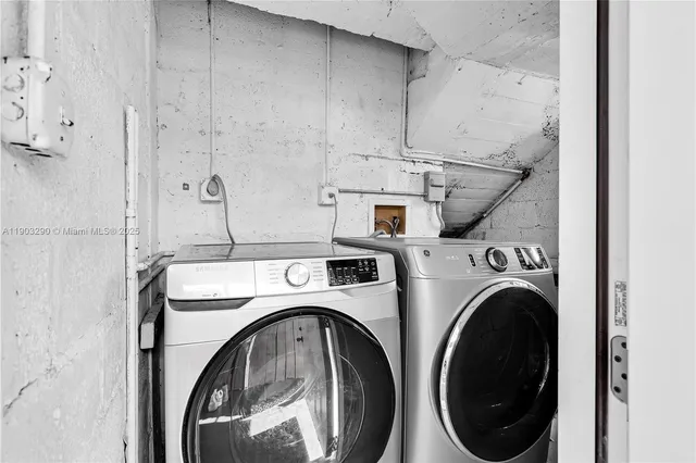 $1,150,000 | 270 Northwest 40th Court, Miami, FL 33126