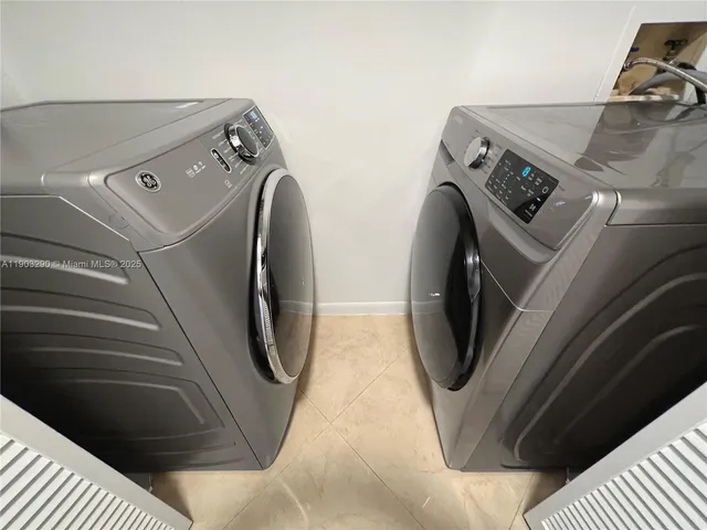 $1,150,000 | 270 Northwest 40th Court, Miami, FL 33126