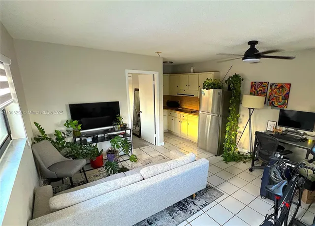 $1,150,000 | 270 Northwest 40th Court, Miami, FL 33126