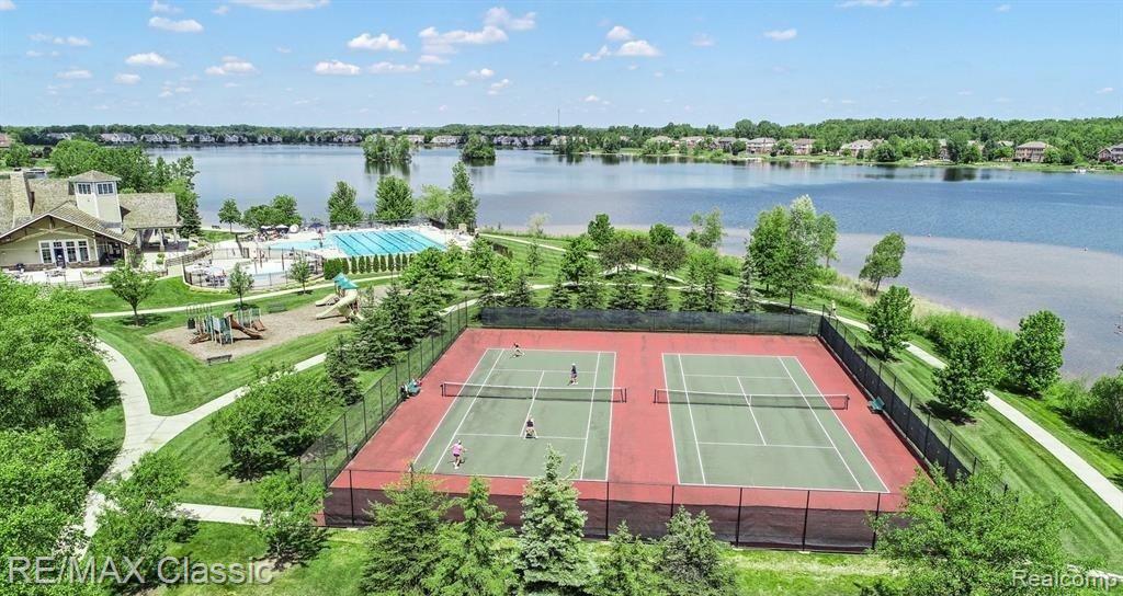 24749 Reeds Pointe Drive, Unit 38 Novi, MI 48374 - Photo 45 of 46