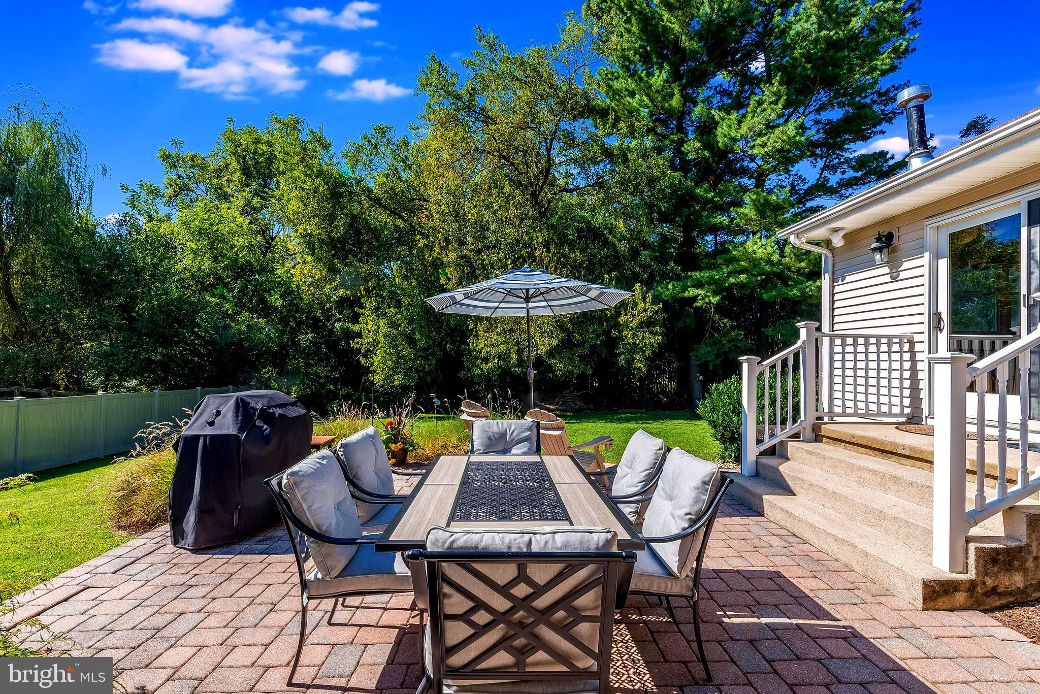 116 Hollowbrook Road Lutherville-Timonium, MD 21093 - Photo 34 of 38 Out door patio