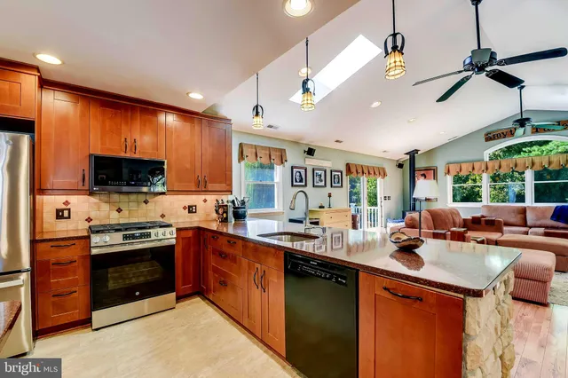 $600,000 | 116 Hollowbrook Road, Lutherville-Timonium, MD 21093