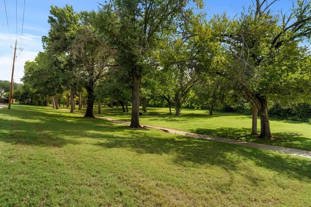$234,500 | 79 Winchester Drive, Euless, TX 76039