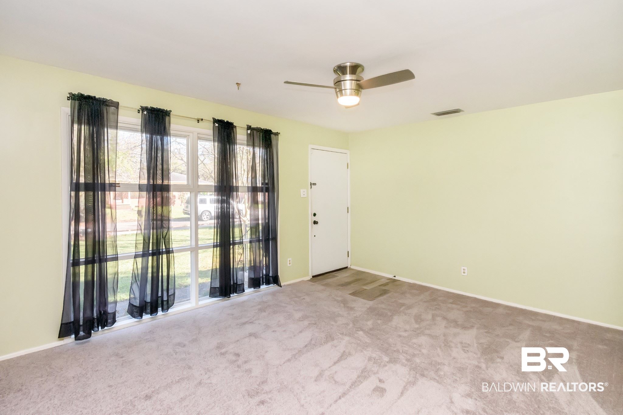 952 West Tanglewood Drive Mobile, AL 36606 - Photo 11 of 38