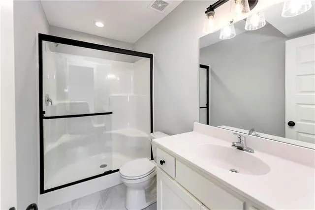 $355,000 | 2216 Pemberton Drive, Harrisonville, MO 64701