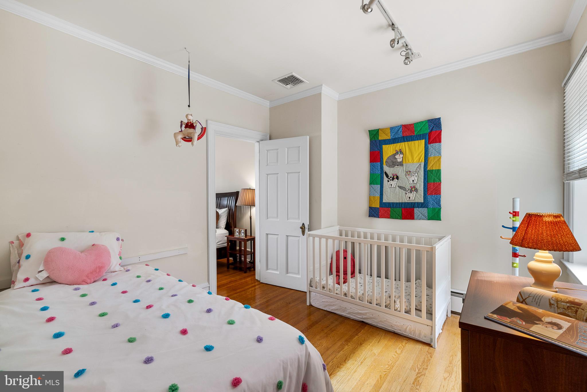 2139 Locust Street Philadelphia, PA 19103 - Photo 31 of 45 Gallery Image 31