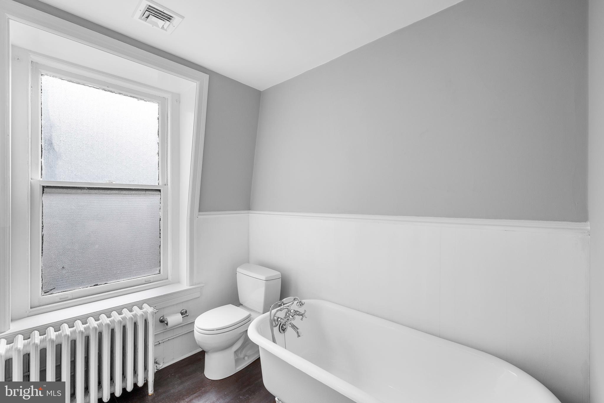 2139 Locust Street Philadelphia, PA 19103 - Photo 38 of 45 Gallery Image 38