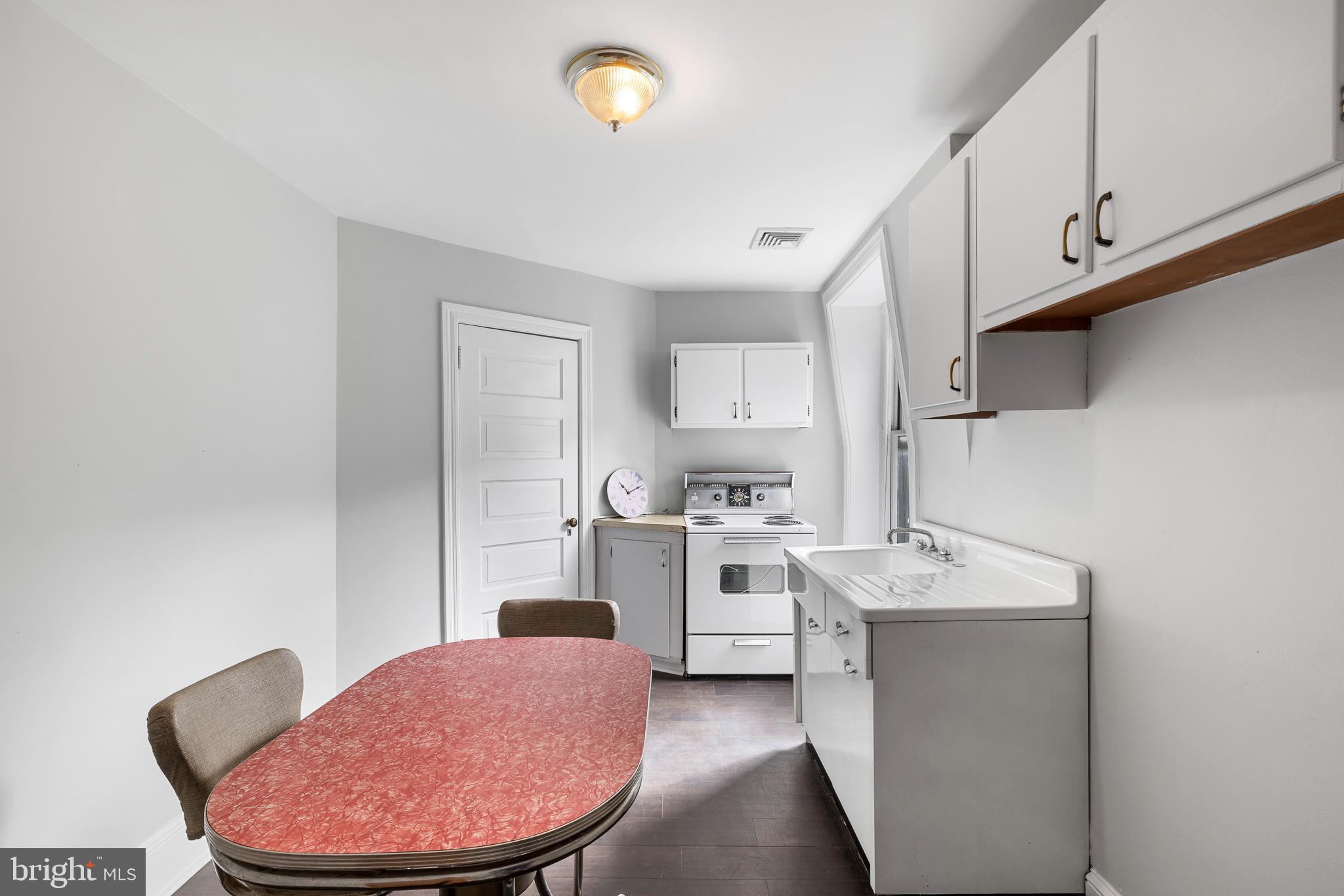 2139 Locust Street Philadelphia, PA 19103 - Photo 40 of 45 Gallery Image 40
