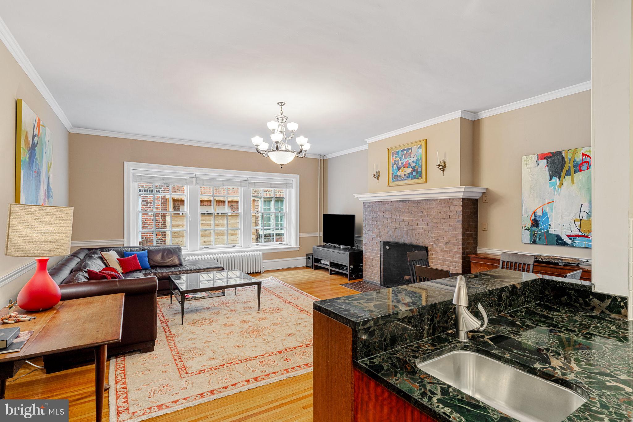 2139 Locust Street Philadelphia, PA 19103 - Photo 7 of 45 Gallery Image 7