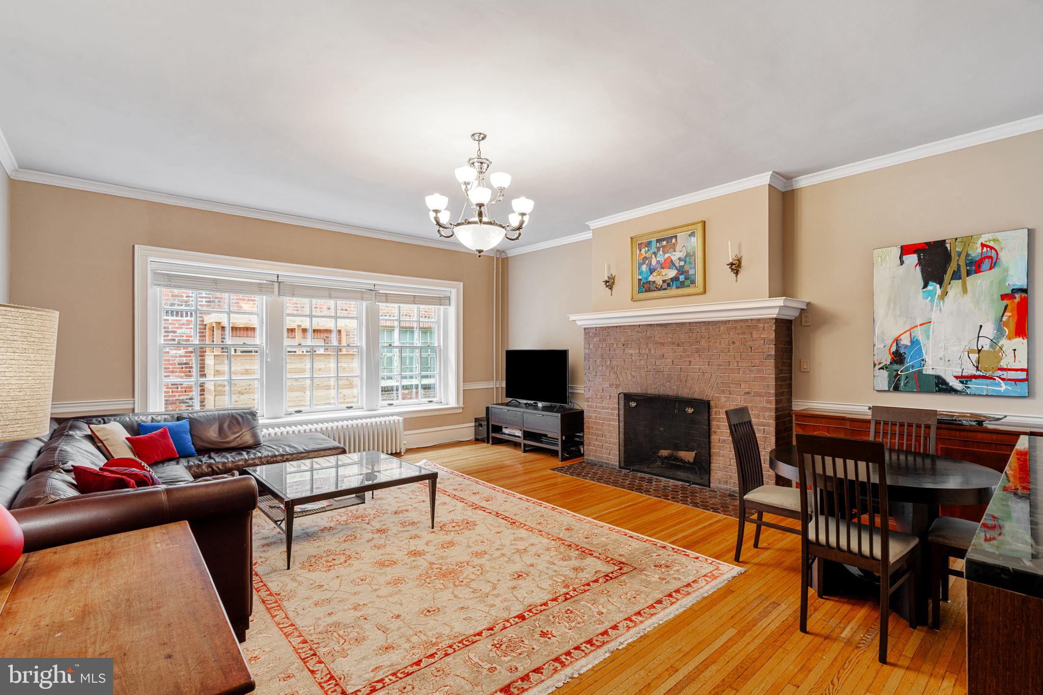 2139 Locust Street Philadelphia, PA 19103 - Photo 9 of 45 Gallery Image 9