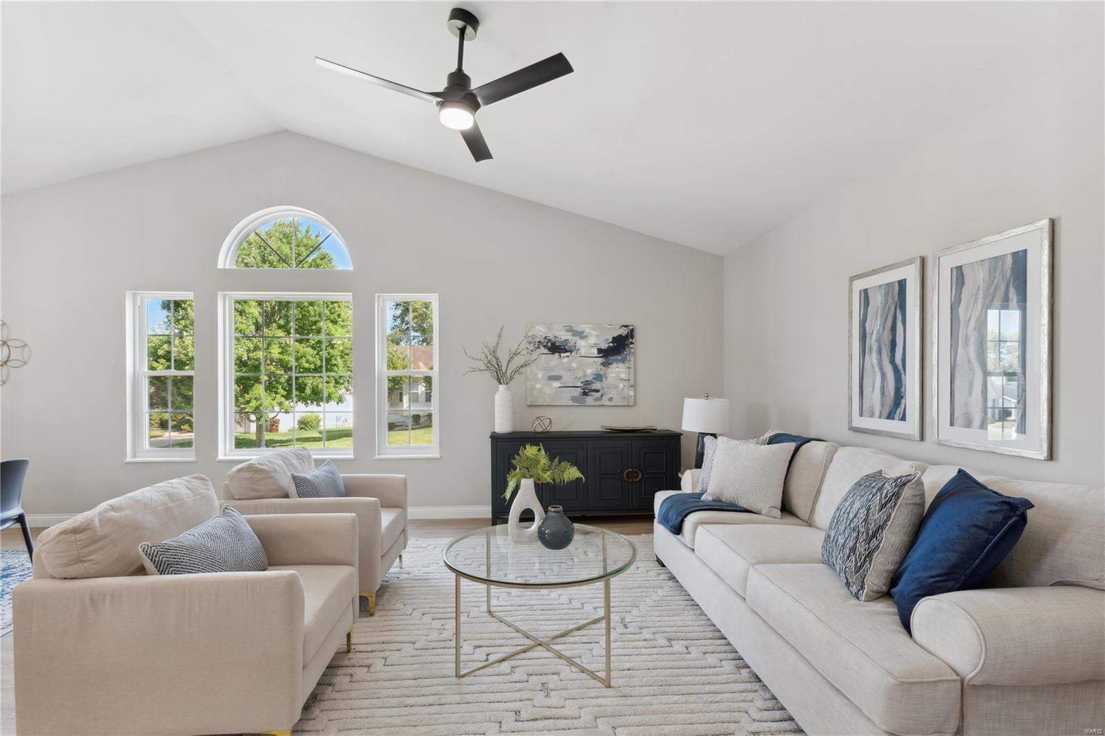 49 Green Pines Circle St. Peters, MO 63376 - Photo 2 of 21