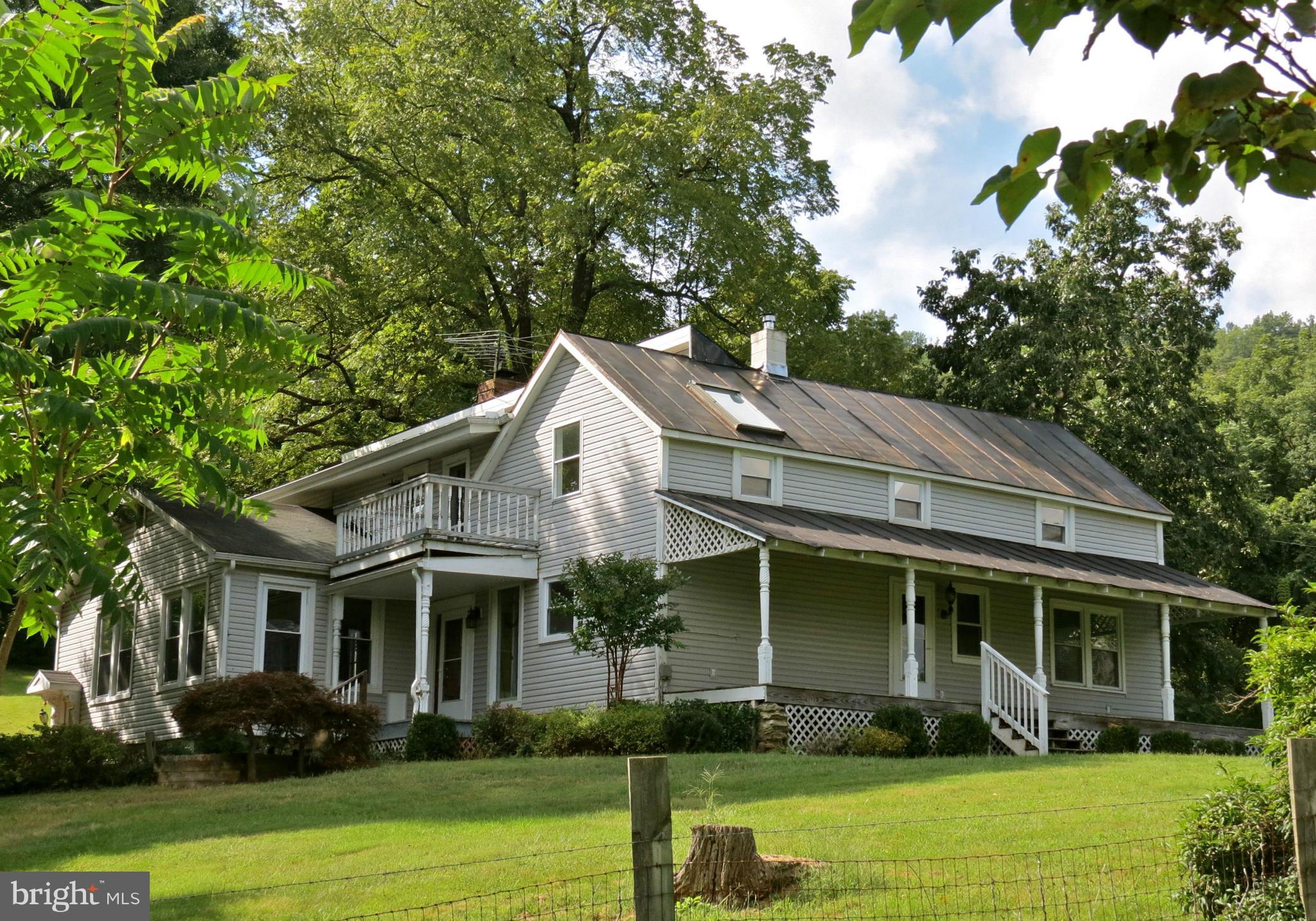 324 Riley Hollow Road Huntly, VA 22640 - Photo 2 of 24 Front of house