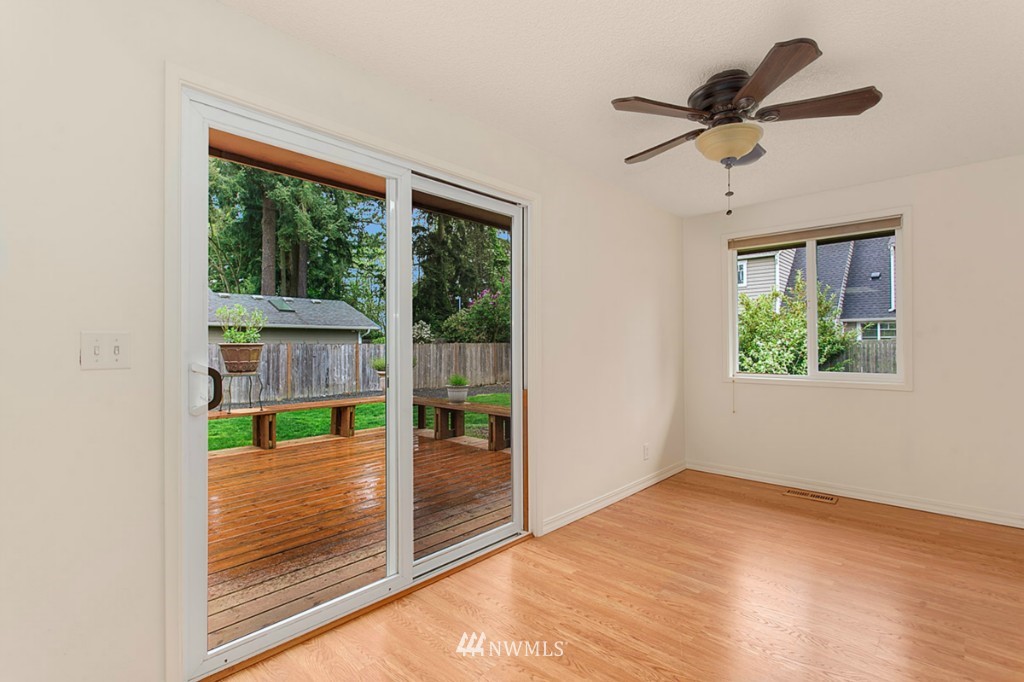 8029 213th Street Southwest Edmonds, WA 98026 - Photo 7 of 20 Gallery Image 7