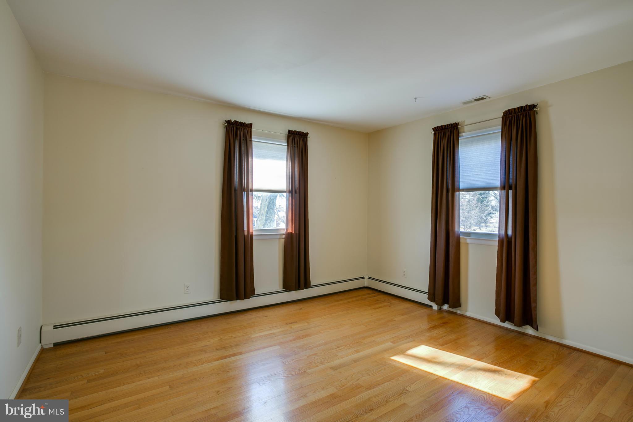 4591 Roundhill Road Ellicott City, MD 21043 - Photo 16 of 25 Bedroom