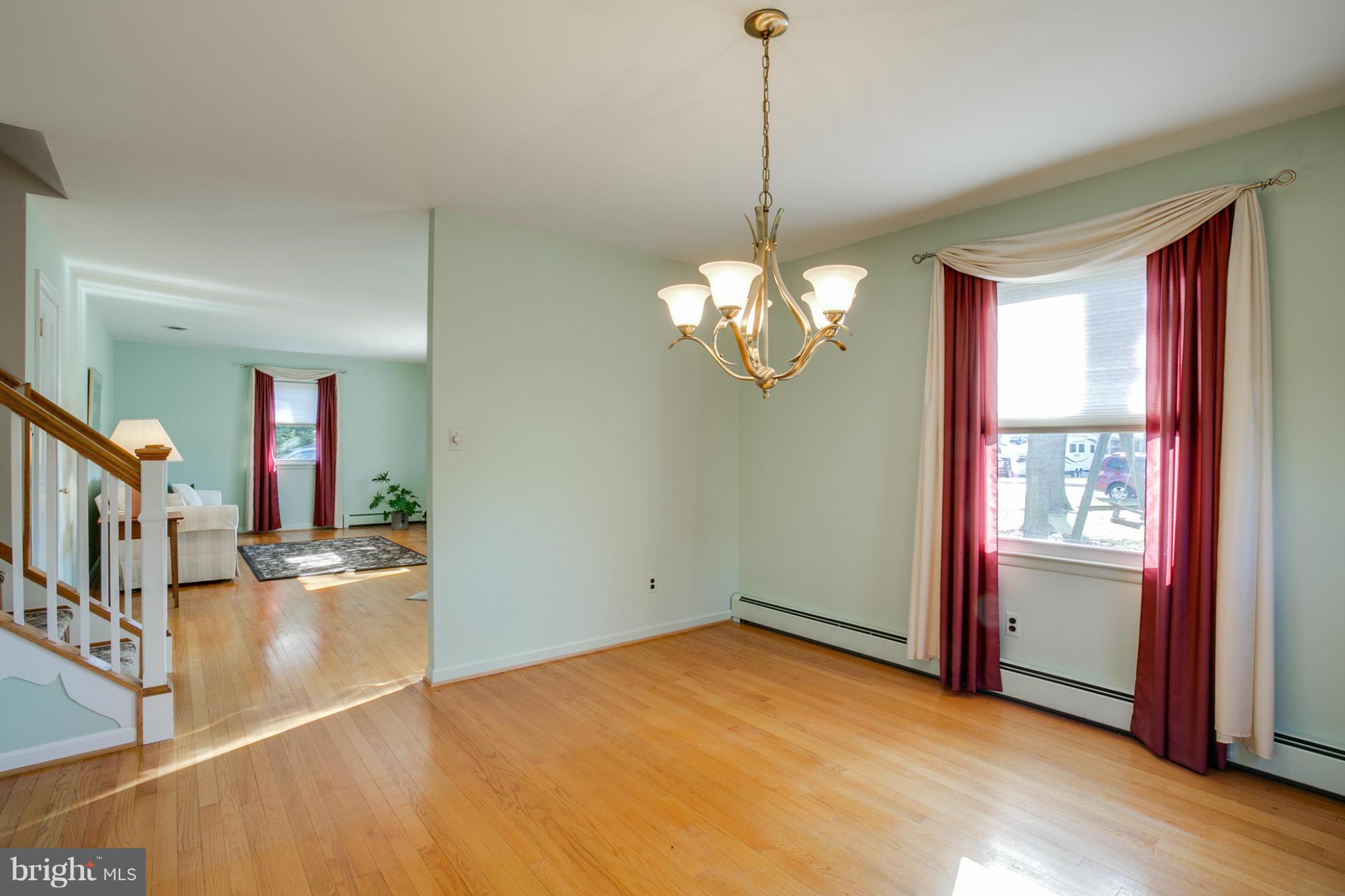 4591 Roundhill Road Ellicott City, MD 21043 - Photo 6 of 25 Dining Room