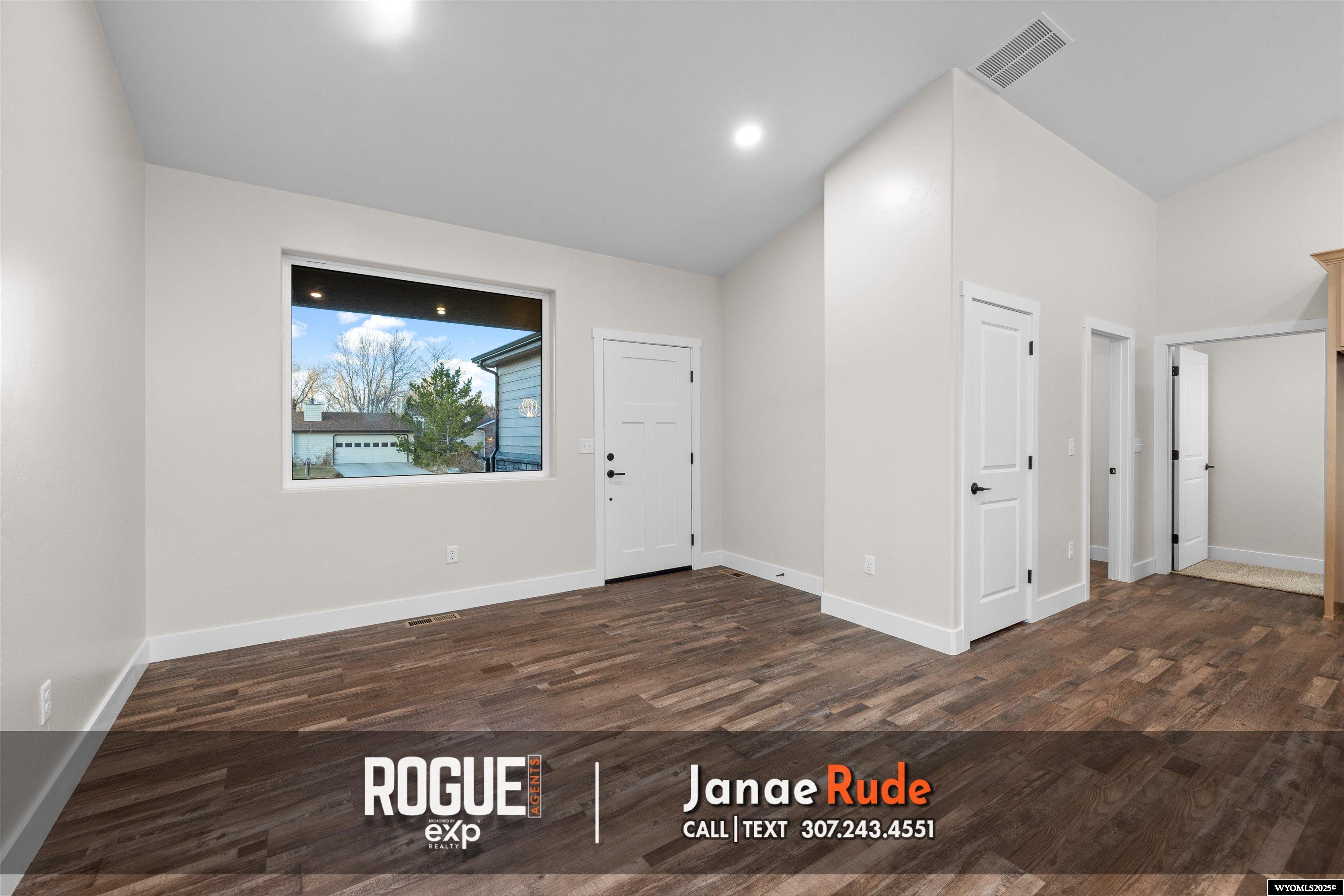 2011 East 22nd Street Casper, WY 82601 - Photo 3 of 35