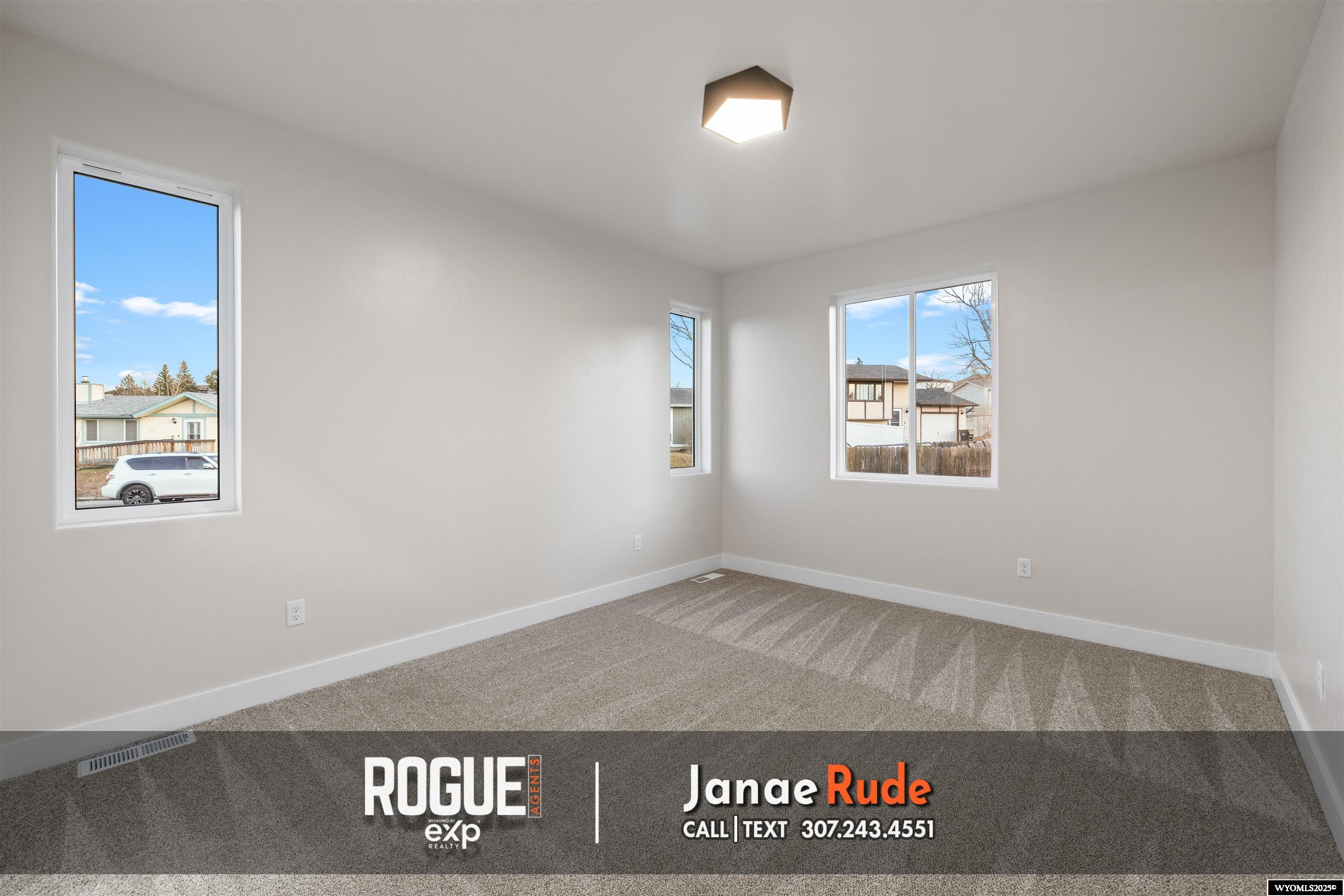 2011 East 22nd Street Casper, WY 82601 - Photo 10 of 35