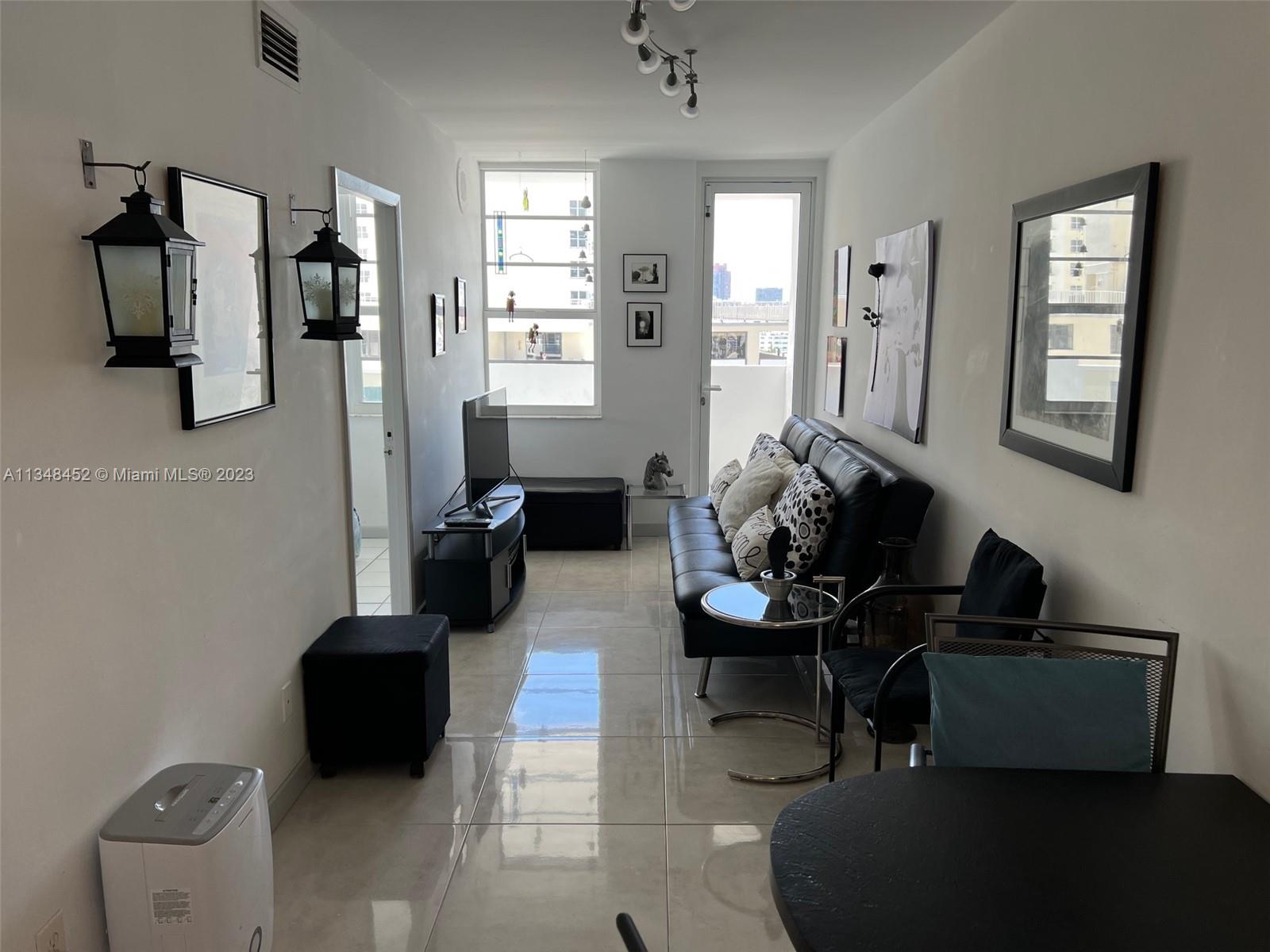 100 Lincoln Road, Unit 1007 Miami Beach, FL 33139 - Photo 11 of 80