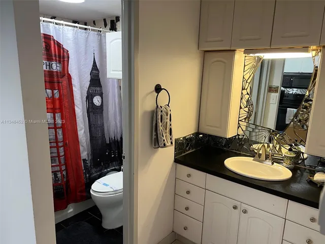 a view of lobby with furniture