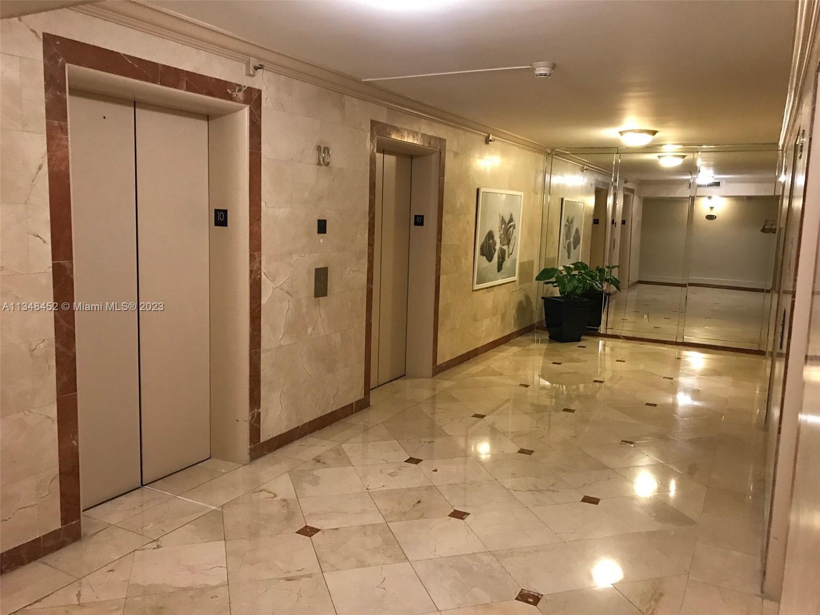 100 Lincoln Road, Unit 1007 Miami Beach, FL 33139 - Photo 44 of 80 Elevators